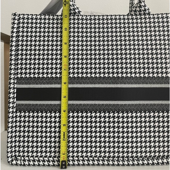 HOUNDSTOOTH x LARGE TOTE LAPTOP & TRAVEL - Picture 11 of 11